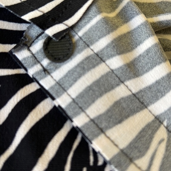 NWT Norma Kamala NK Zebra Print Collared Shirt Size S - Picture 5 of 10
